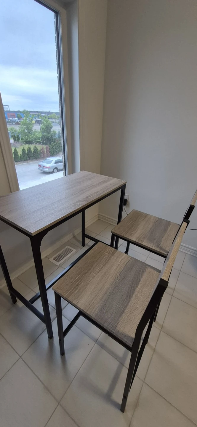 HOMCOM Counter Height Bar Table and 2 Stools Set - photo 3