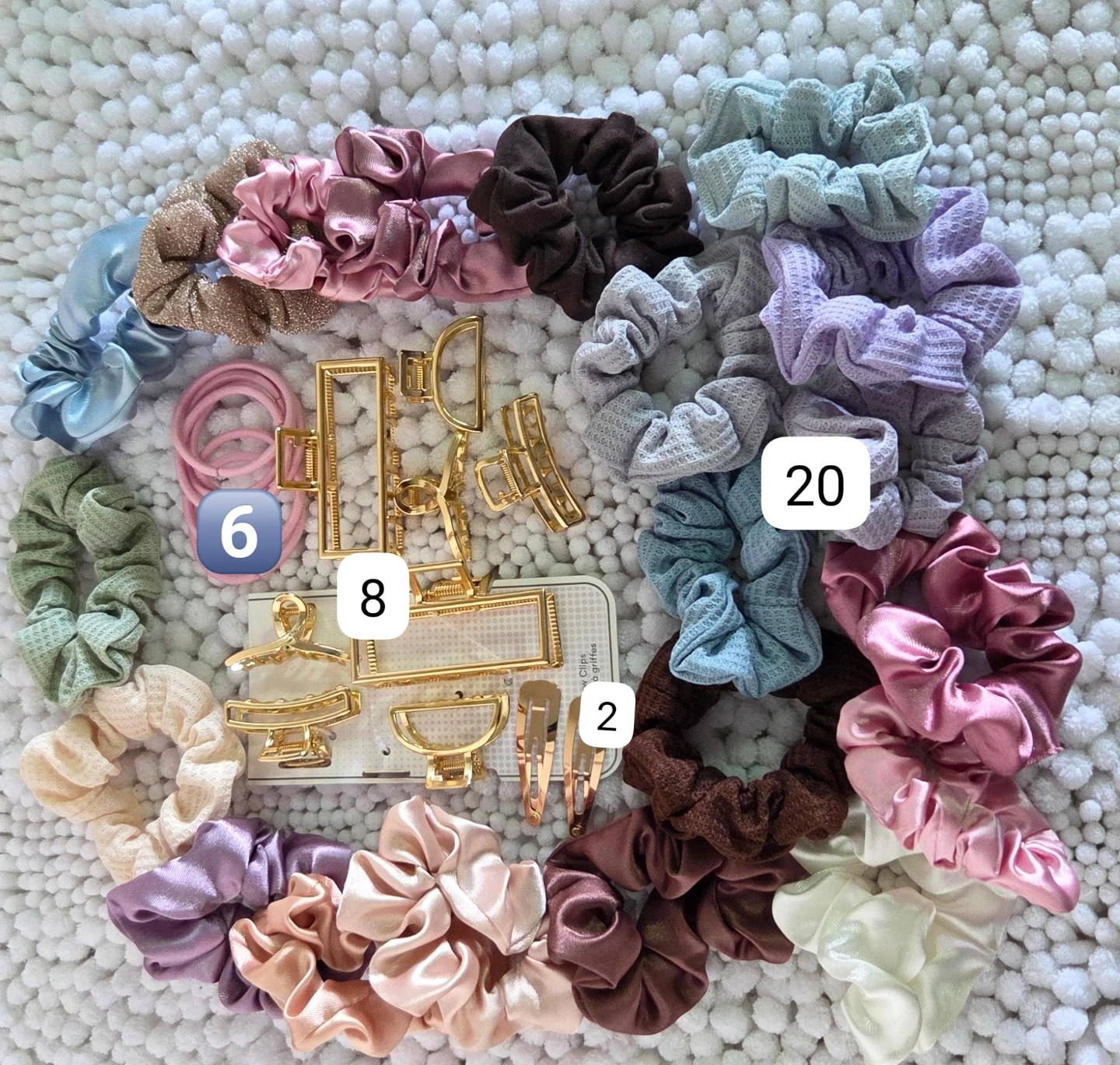 Scrunchie and Hair Clip Set - photo 2