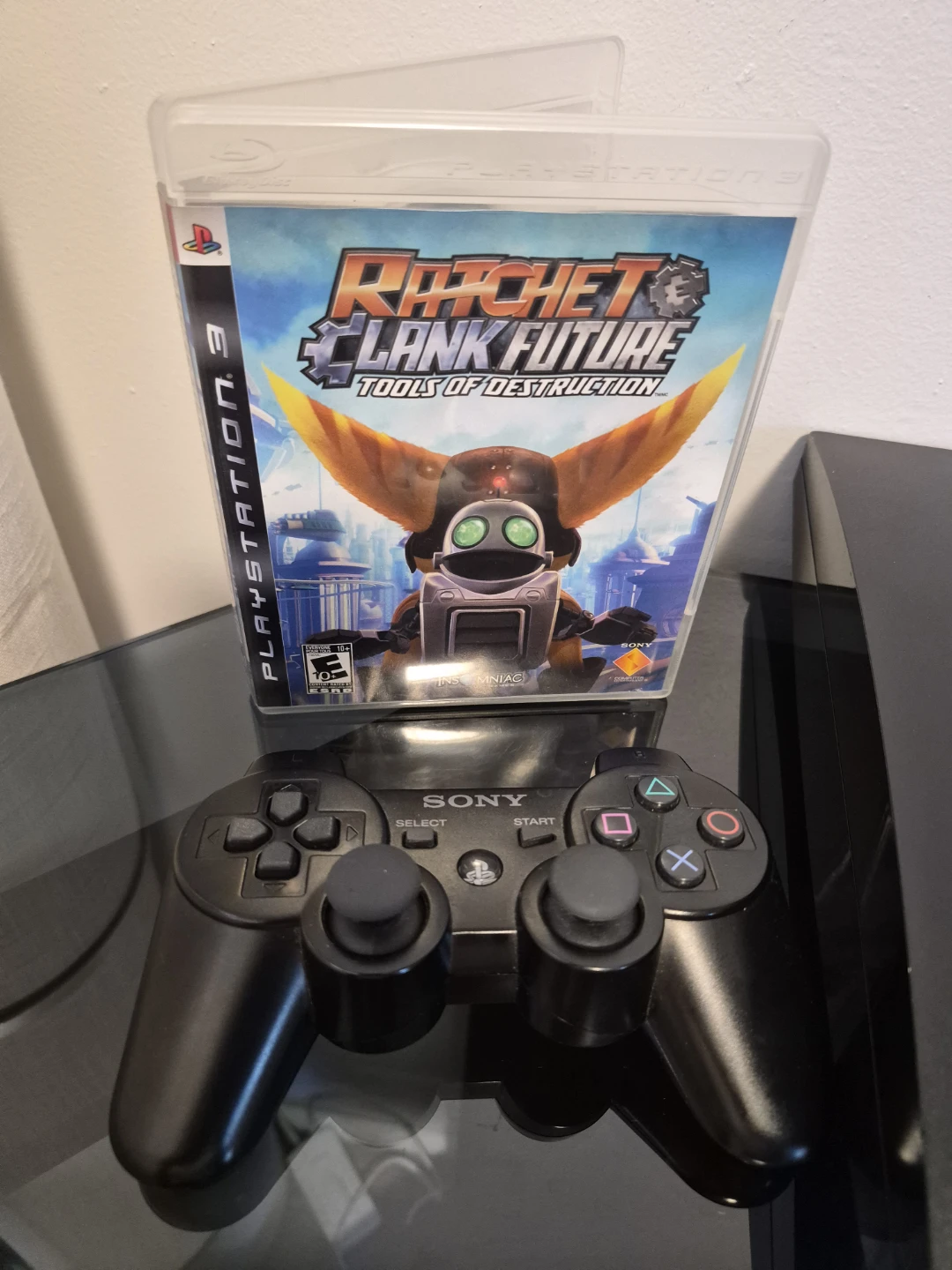 Sony PlayStation 3 (PS3) + Controller + Ratchet & Clank - photo 3
