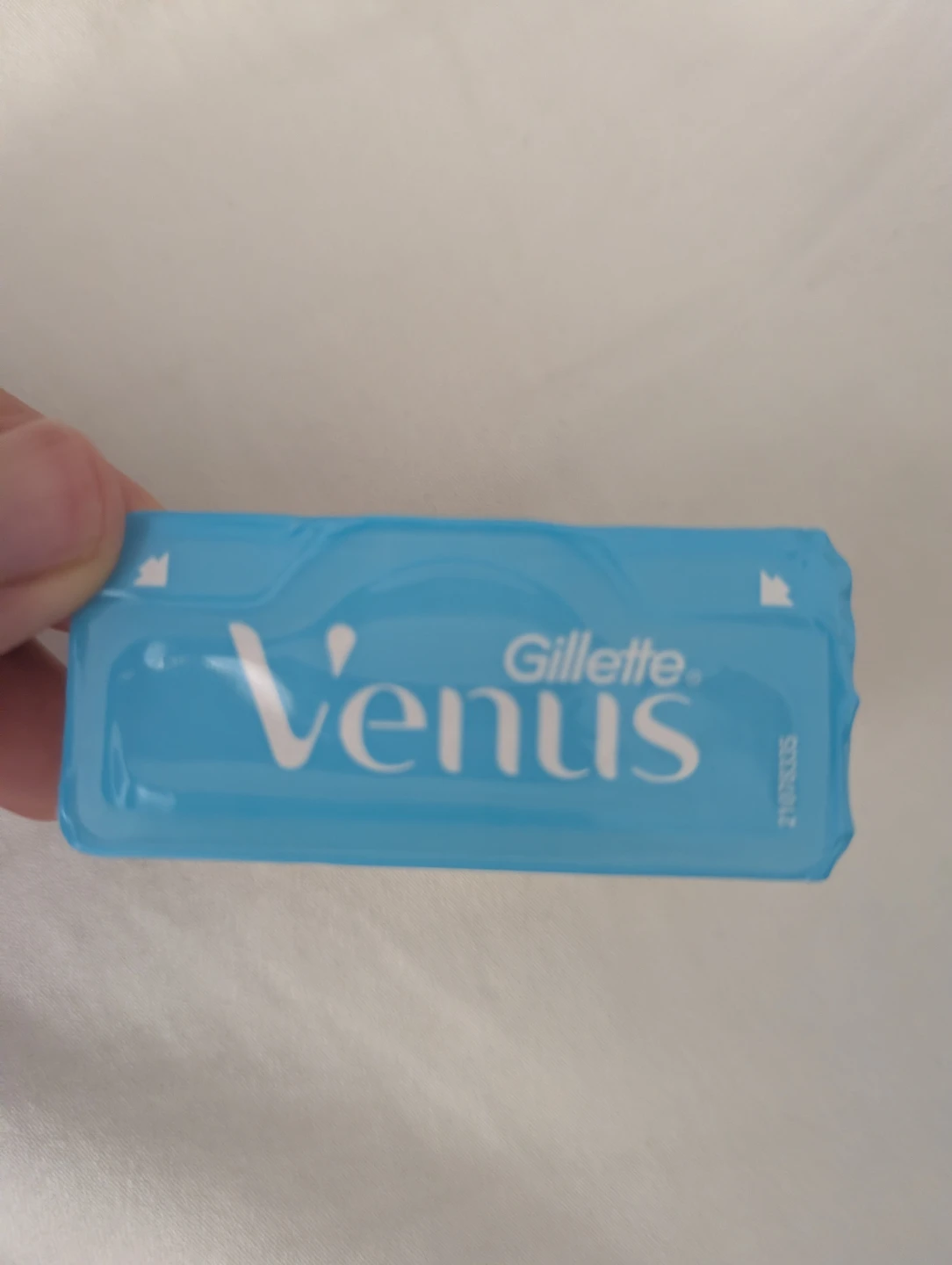 Brand New Unopened Gillette Venus Razor Blade Refill