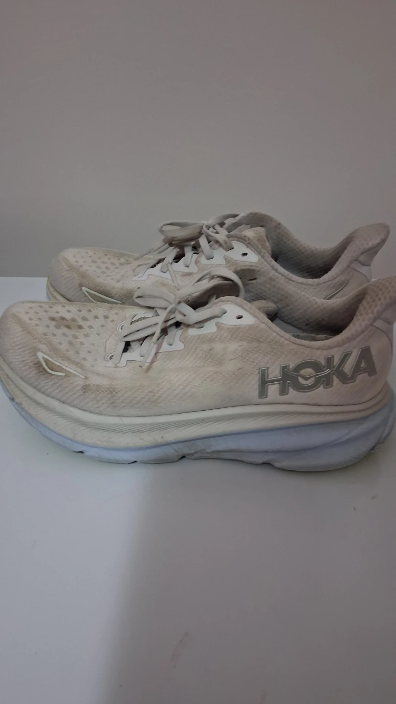 Hoka One One Running Shoes size 9.5
