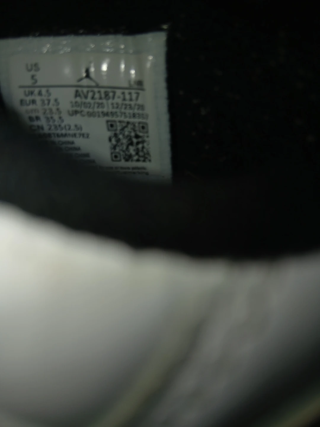 Jordan 11 Retro Low White - photo 4