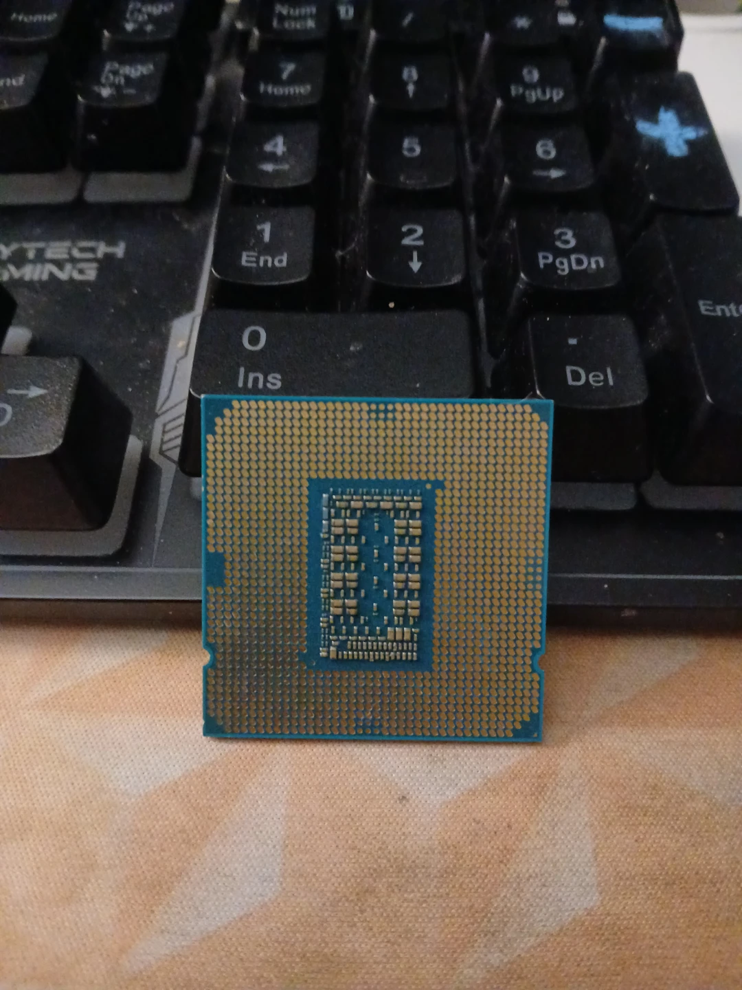 Intel Core i7-11700 CPU SRKNS 2.50GHZ - photo 2