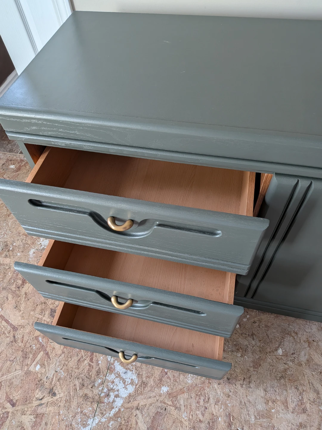 Dresser - photo 3