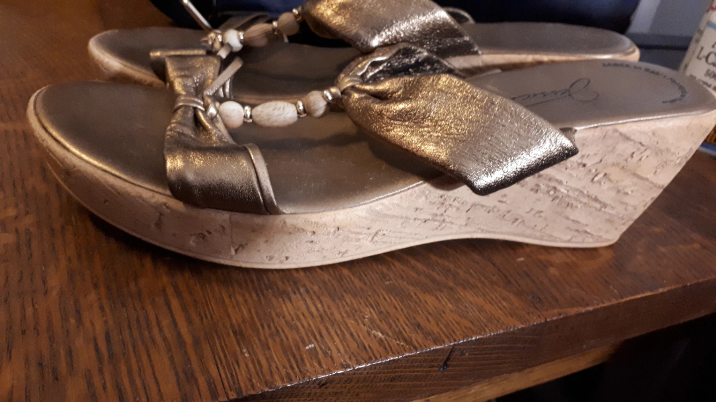 Wedge Sandals  sz 8 - photo 3