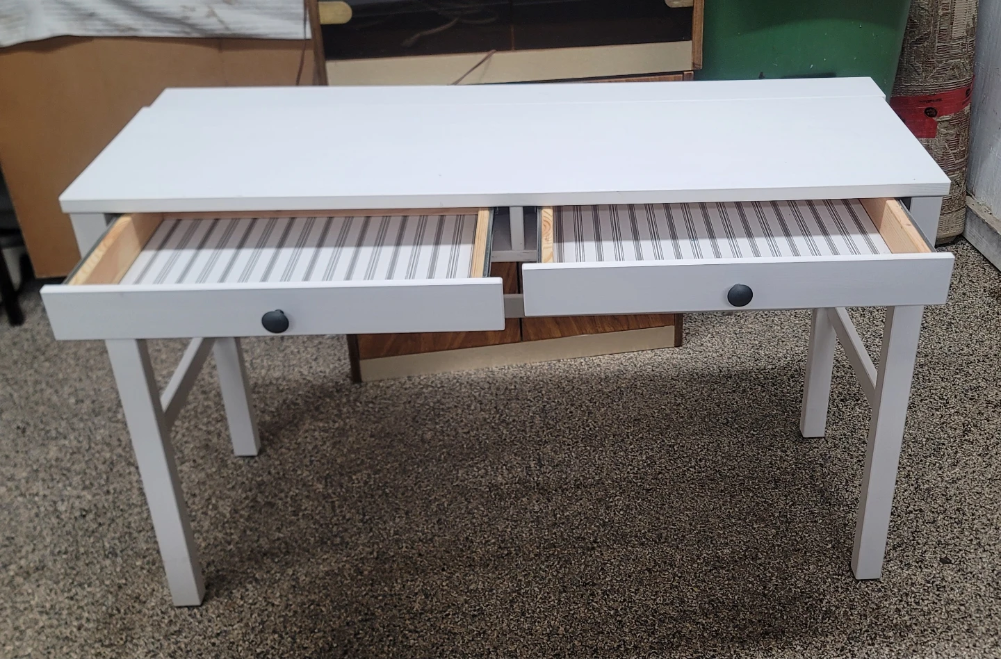 White Desk with Two Drawers - photo 2