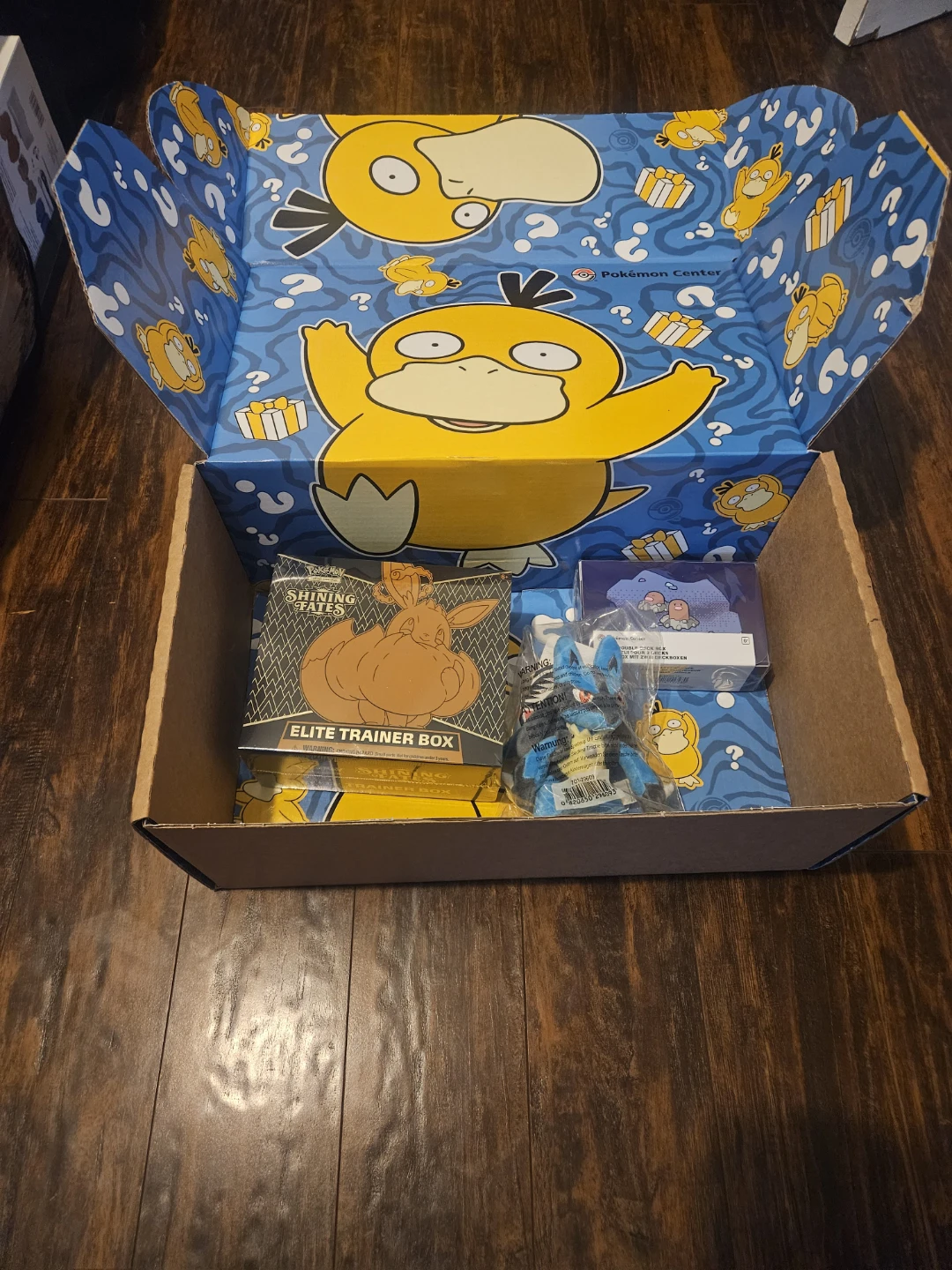 Shining Fates Etb/Plush/Deck Box - photo 4