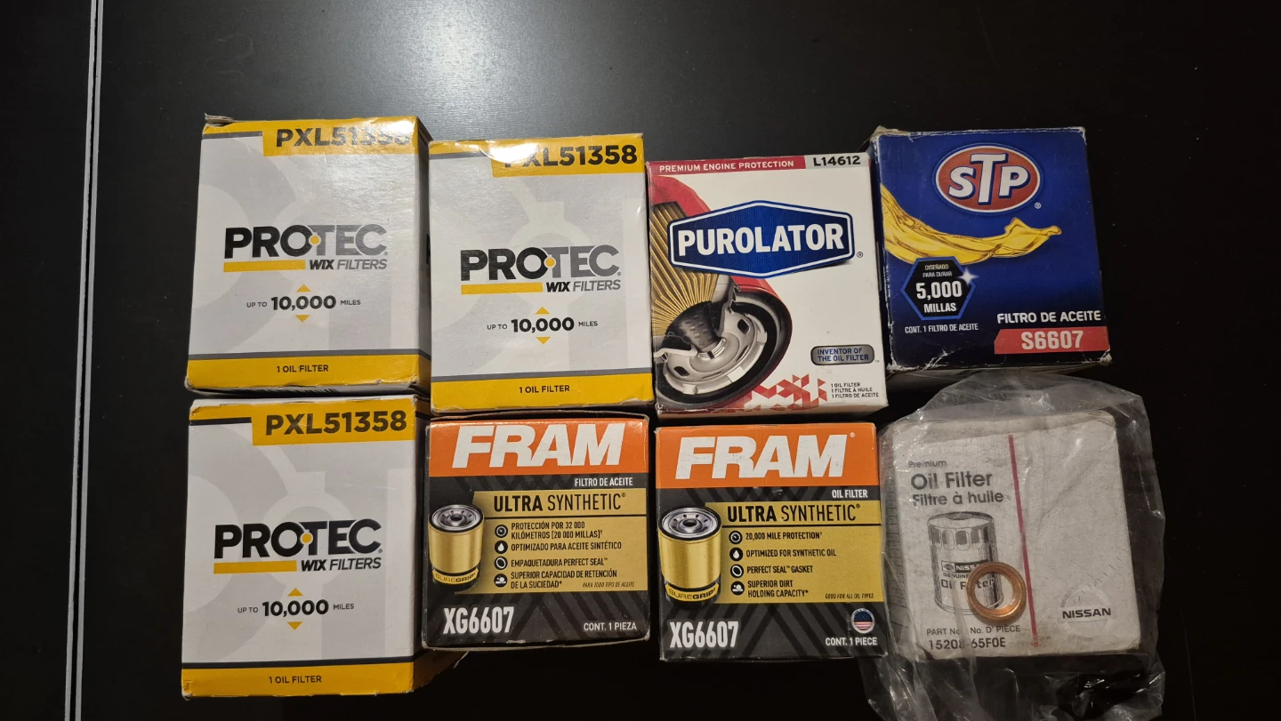 8x Oil Filters: Wix, Fram, Purolator, STP, Nissan