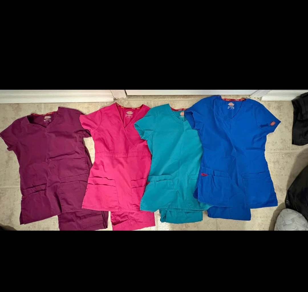Medical scrubs - photo 2