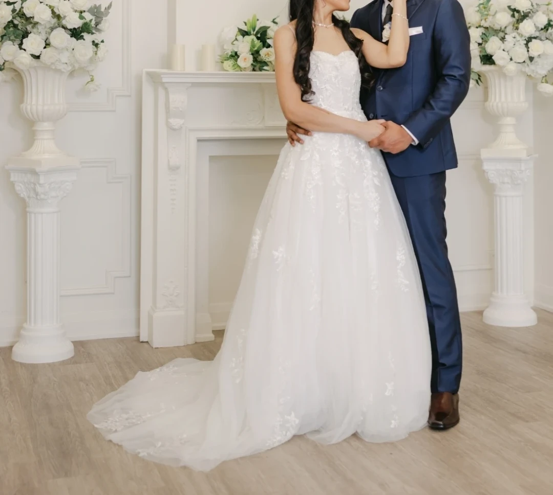 Beautiful bridal wedding dress - photo 2