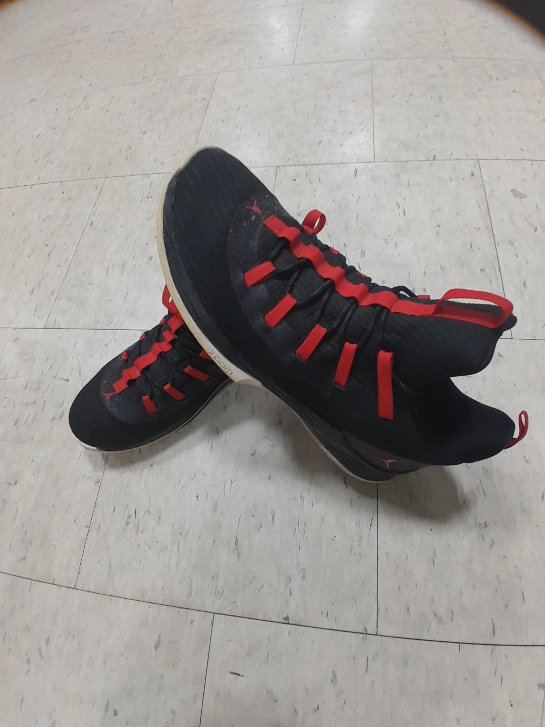 Air Jordan Zoom Basketball Shoes Men's Size 13 - photo 3