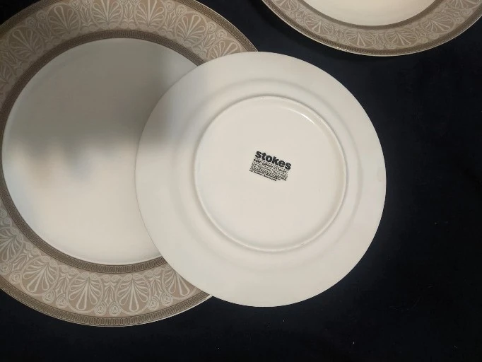 Cash only - Stokes Dinner Plates Set - photo 2