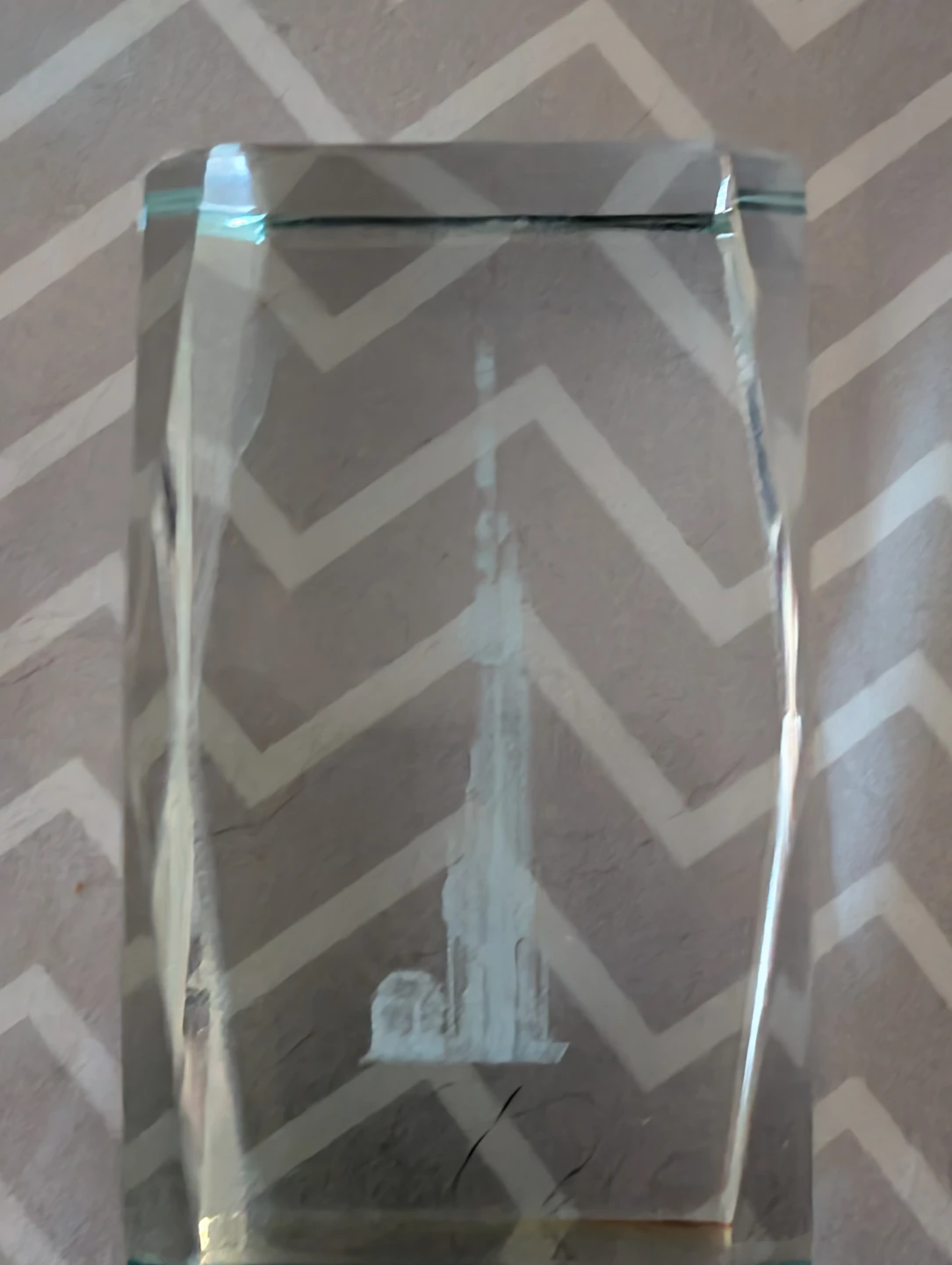 Crystal city skyline paperweight - photo 5
