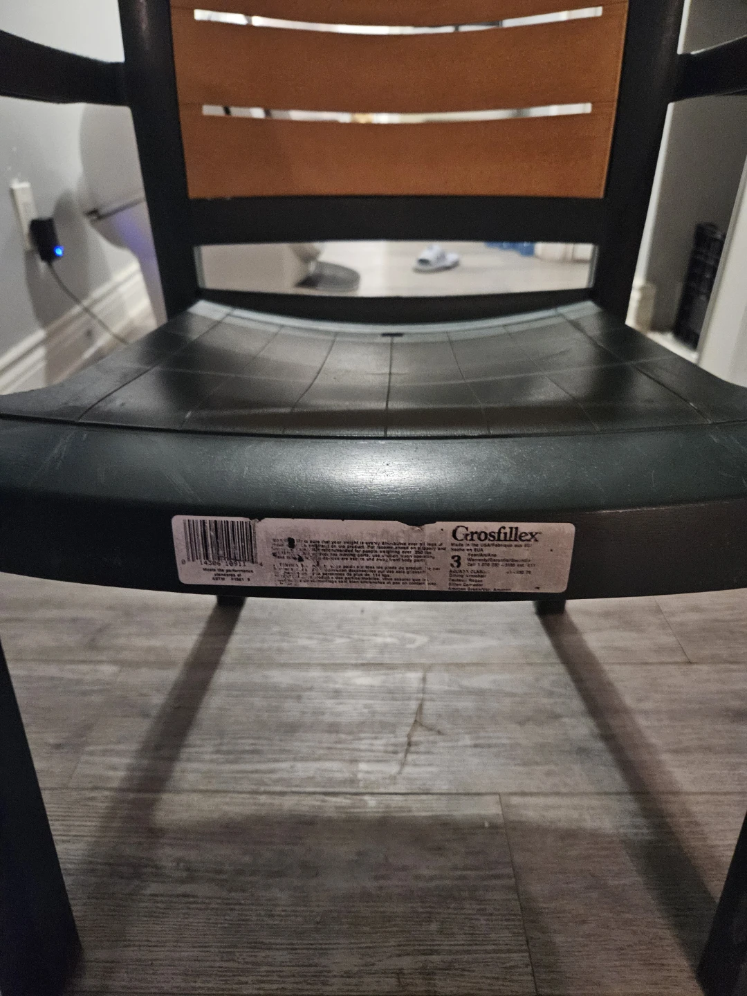 Grosfillex Outdoor Chair - photo 4