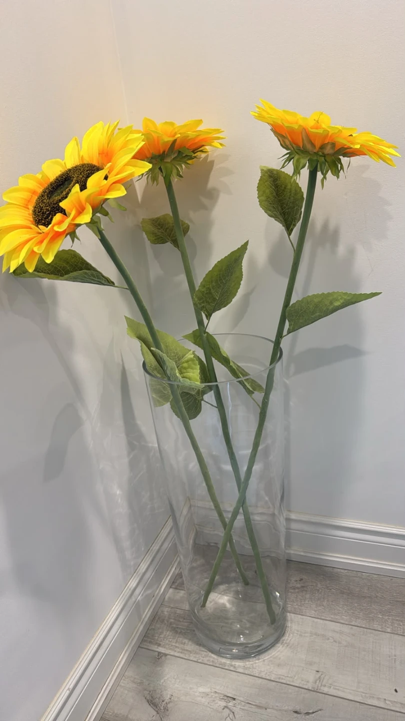 Flower pot with artificial flowers