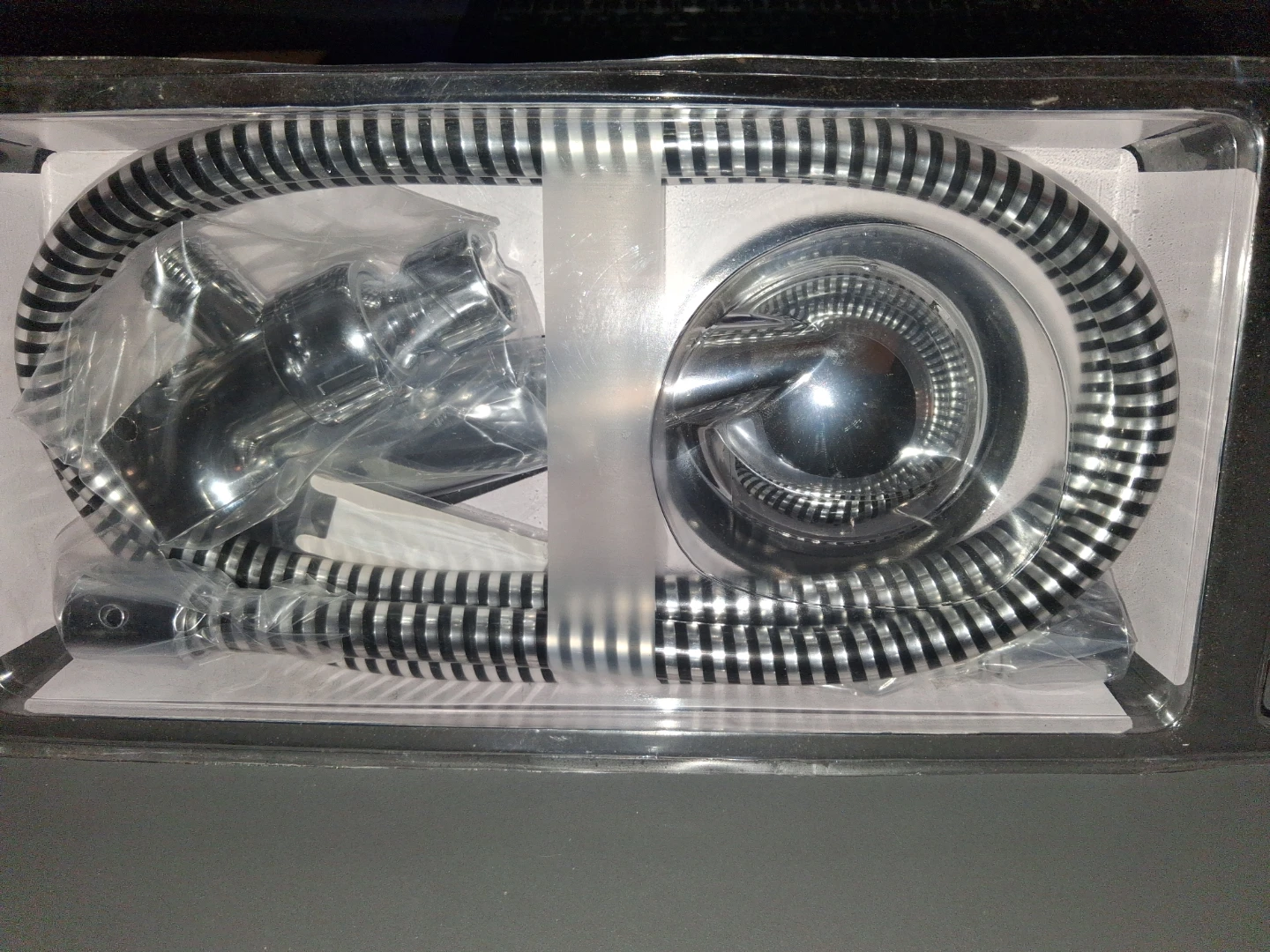 Aqua Plus Massage Hand Shower Head - 3 Spray Styles - photo 2