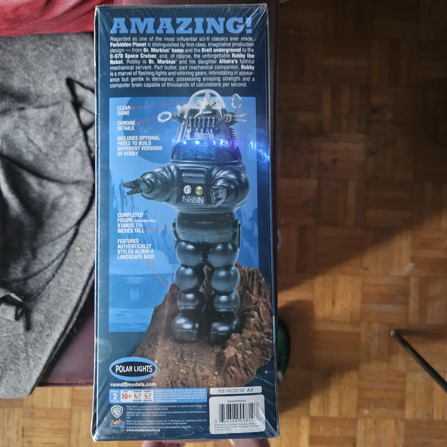Polar Lights Robby the Robot Model Kit - photo 2