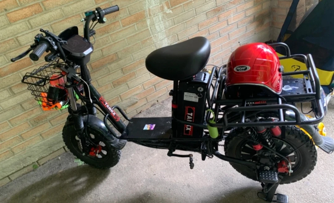 TANKX Electric Scooter