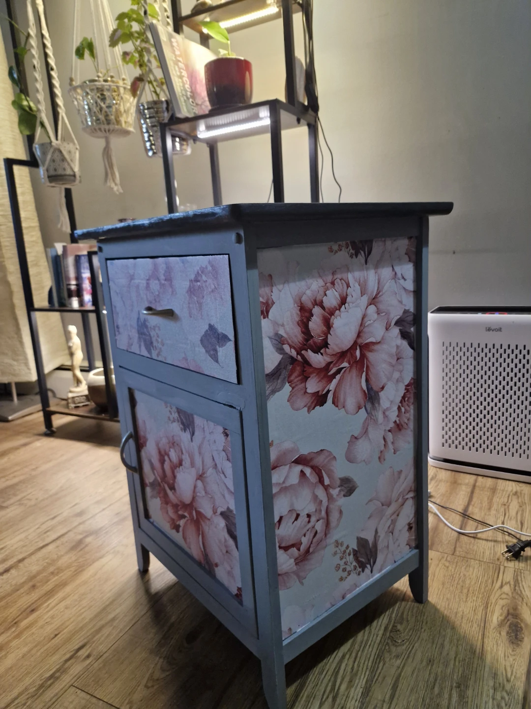 Floral pattern grey nightstand - photo 3