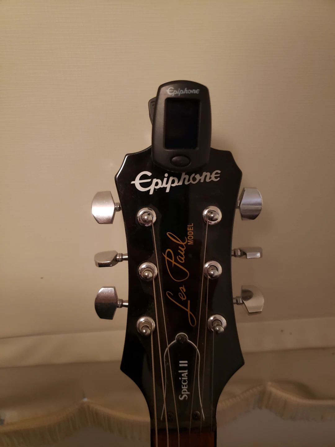 Epiphone Electric Guitar with Amp - photo 5