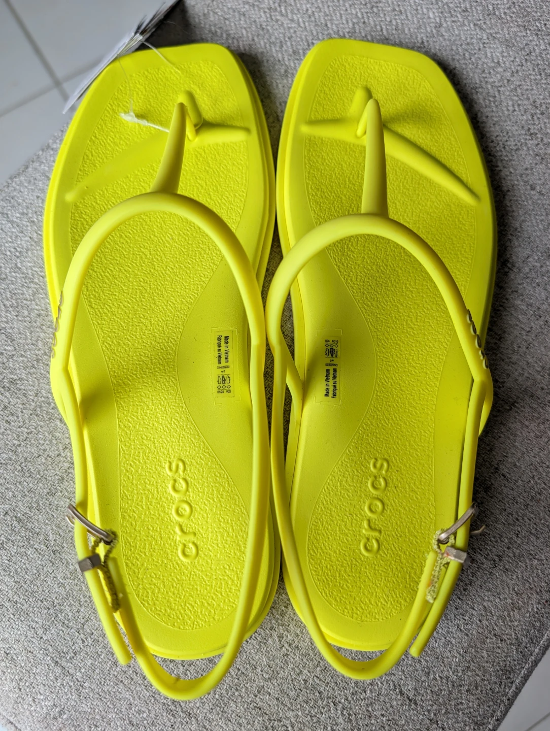 Crocs Miami Thong Flip Sandals - Yellow - Size 7 - photo 3