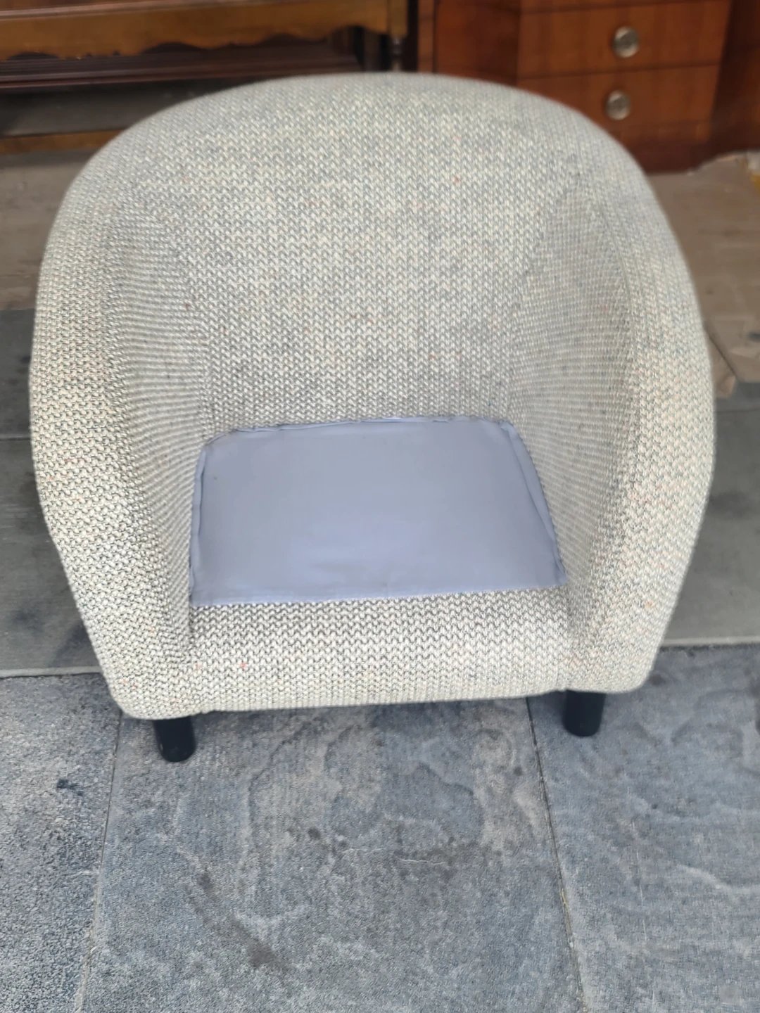 Textured Barrel Armchair and Silver Accent Chair Set - photo 4