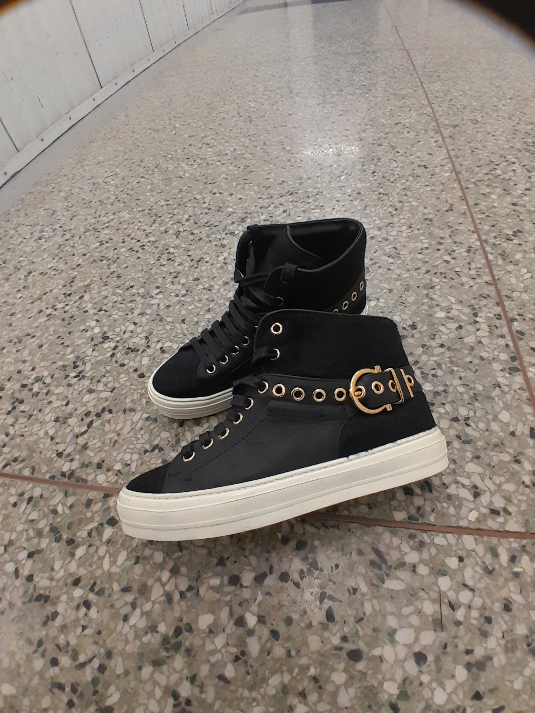 Salvatore Ferragamo Black Leather High-Top Women's Size 7 - photo 5