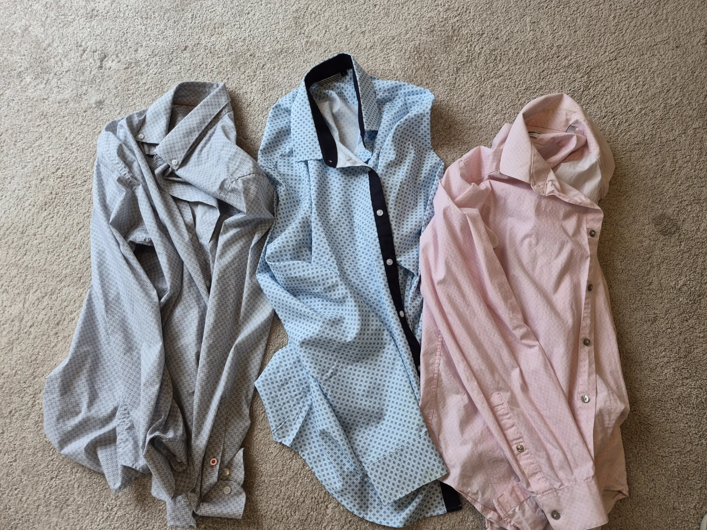 Mens Suit Blazer and 3 Dress Shirts - photo 4
