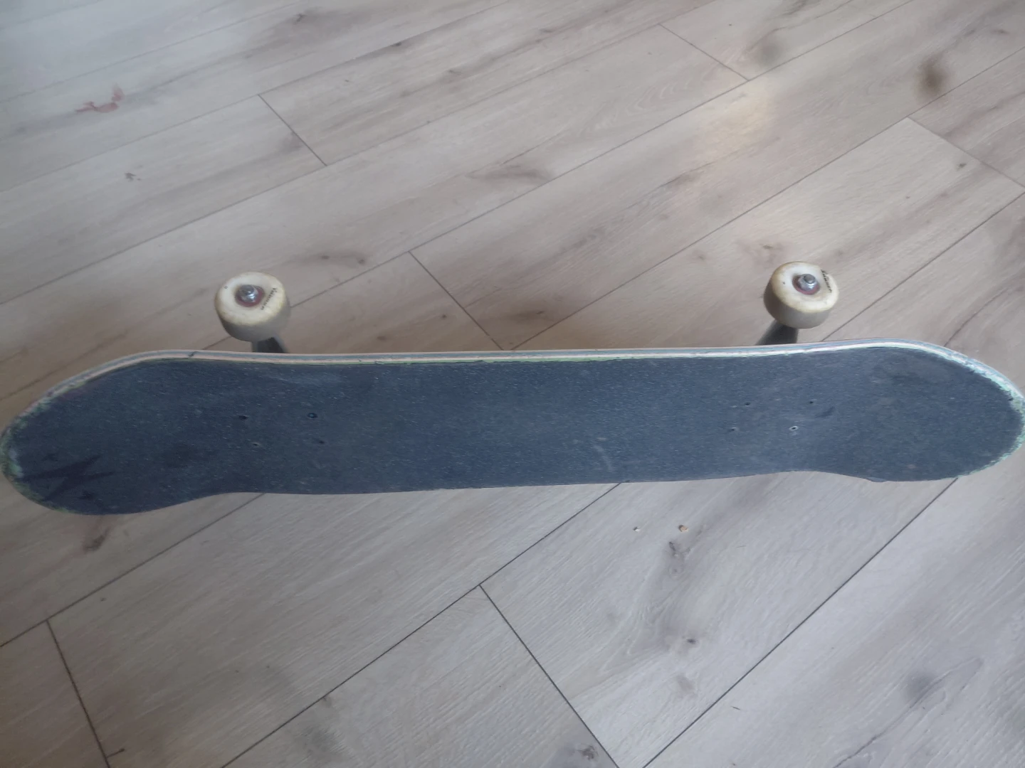 Skateboard with graphic print