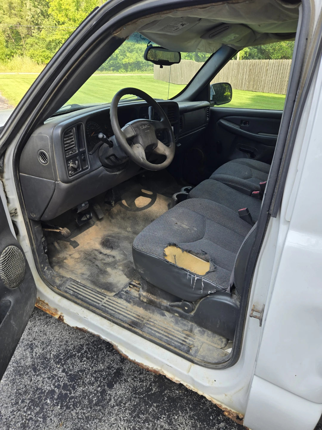 White GMC Pickup Truck - photo 3