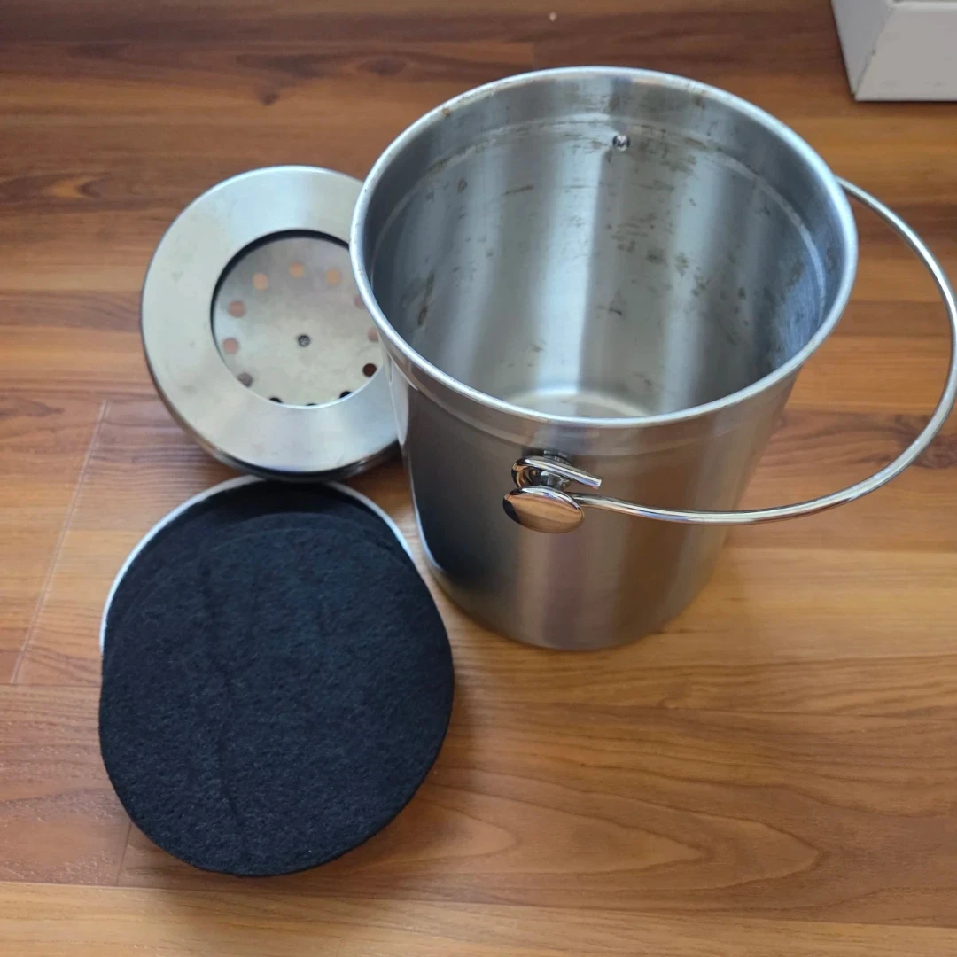 Stainless Steel Kitchen Compost Bin with Charcoal Filters - photo 2
