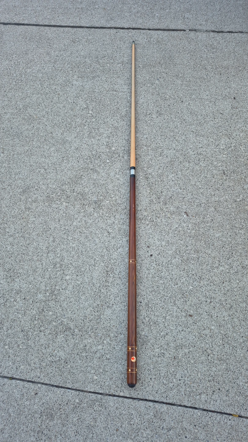 Dufferin Pool Cue Stick with Case