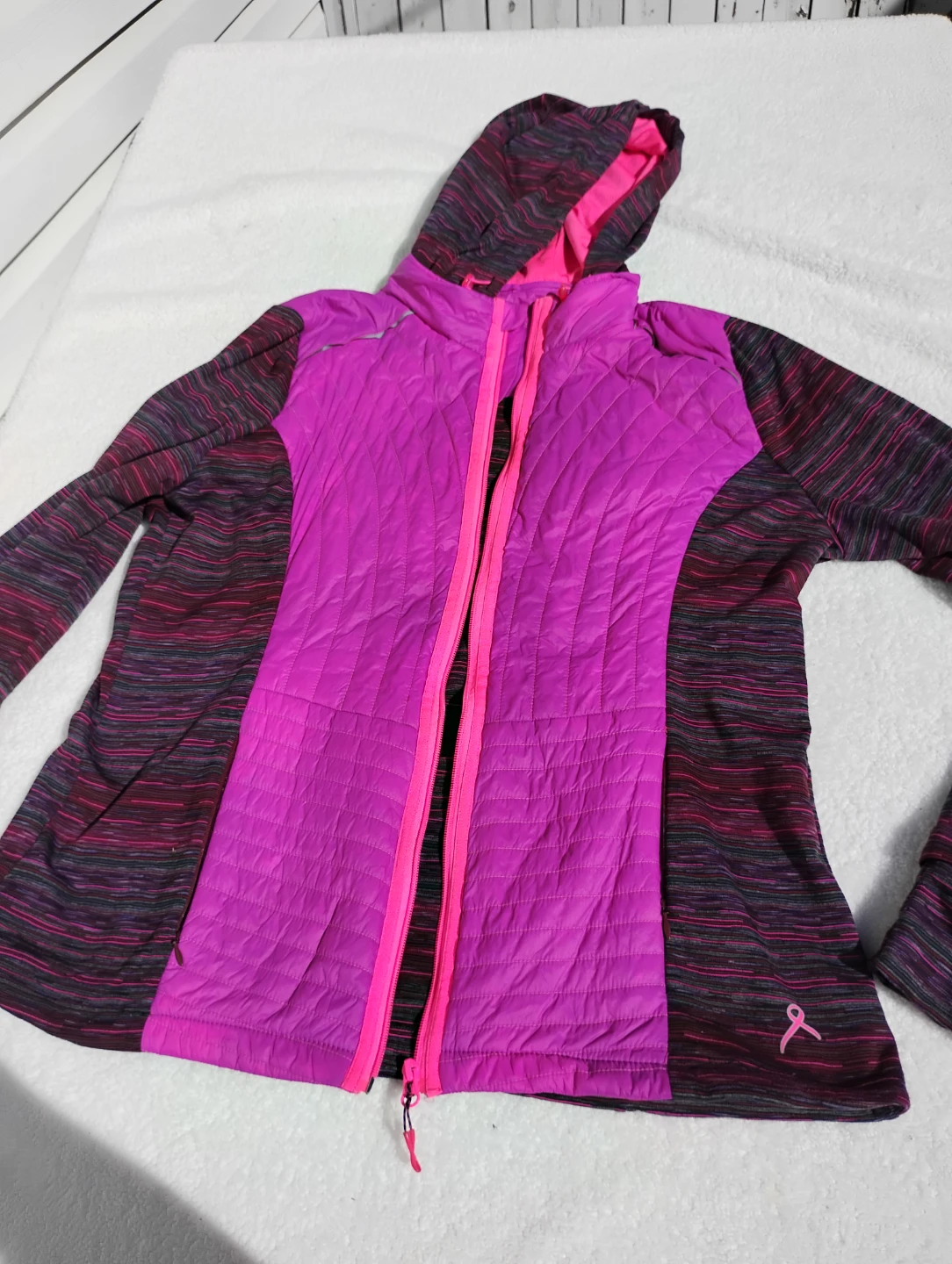 XXL Running Room Fit-Wear Hooded Jacket