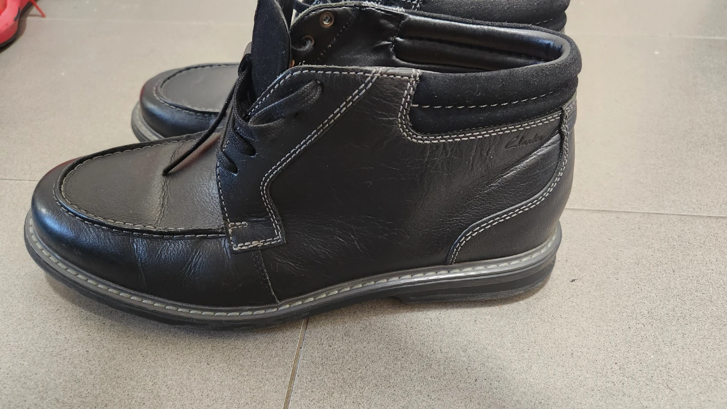 Mens black clarks boots - photo 2