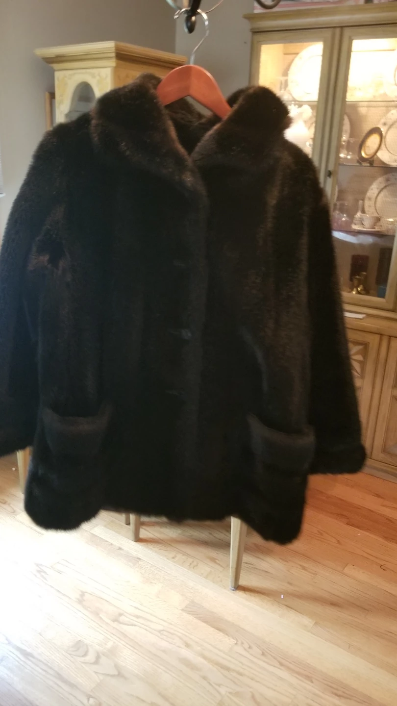 Mincara Styled by Russell Taylor Faux Fur Coat - photo 4