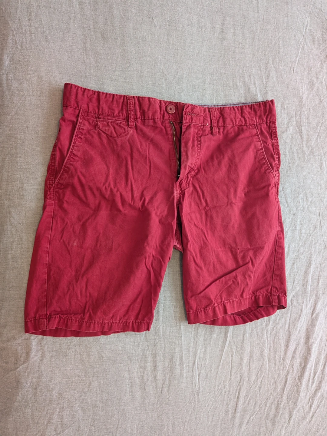 Manguun Red Chino Shorts