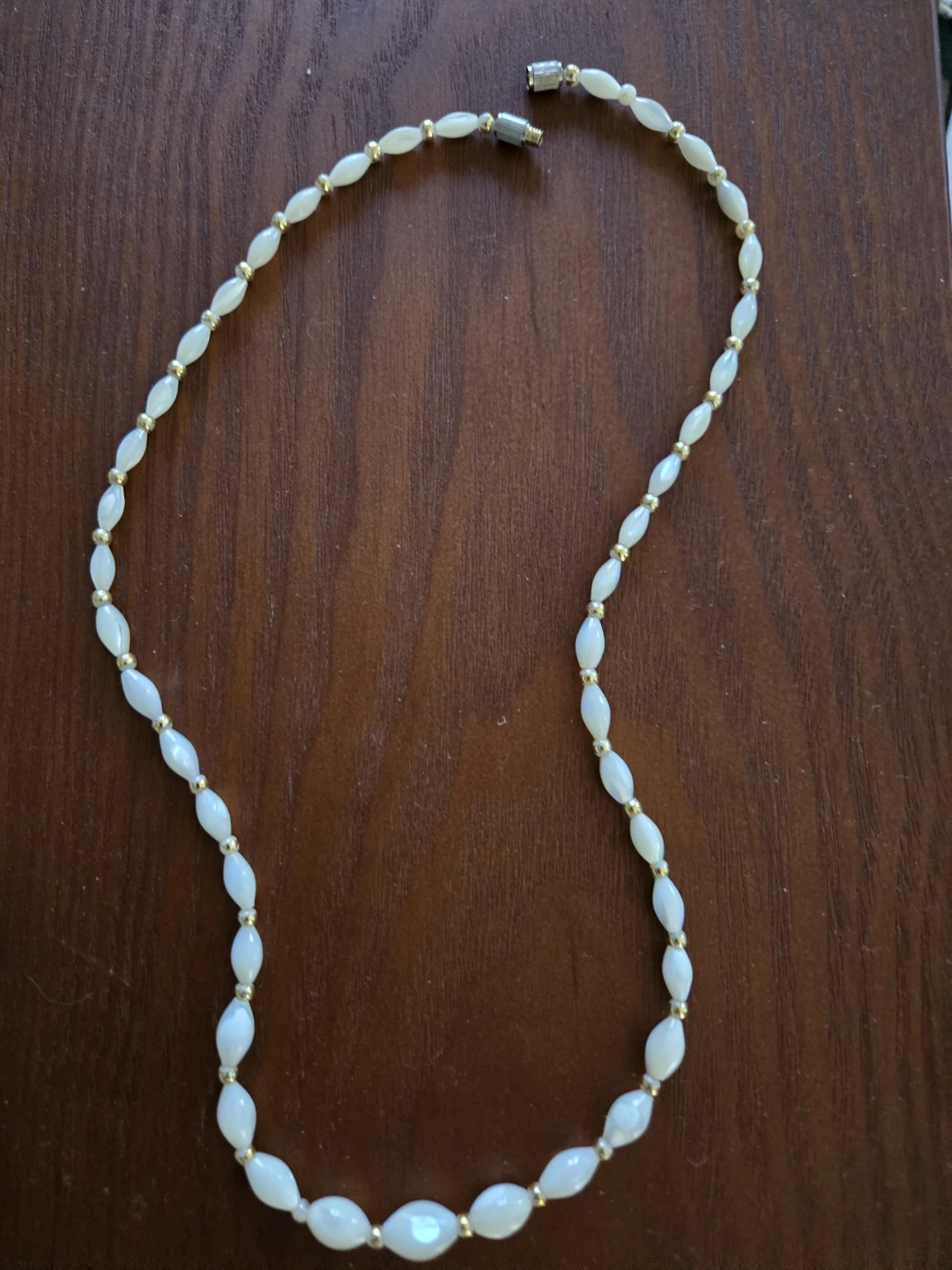 Vintage Graduated MOP Necklace with Gold Accents
