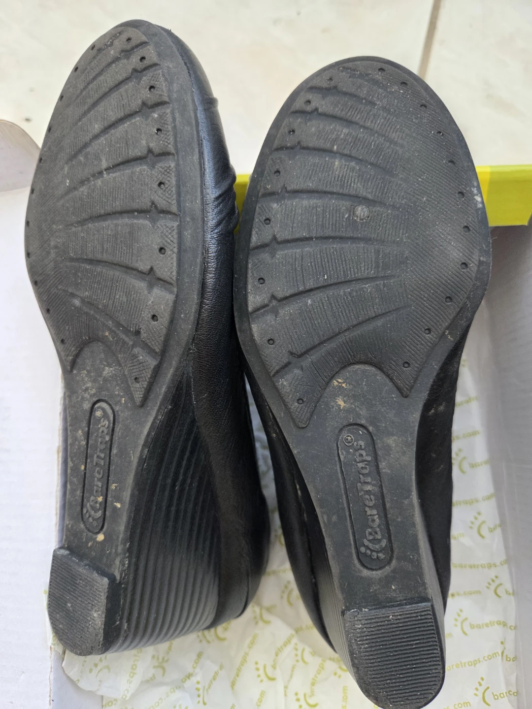 Bare Traps Black Wedge Heels - photo 2