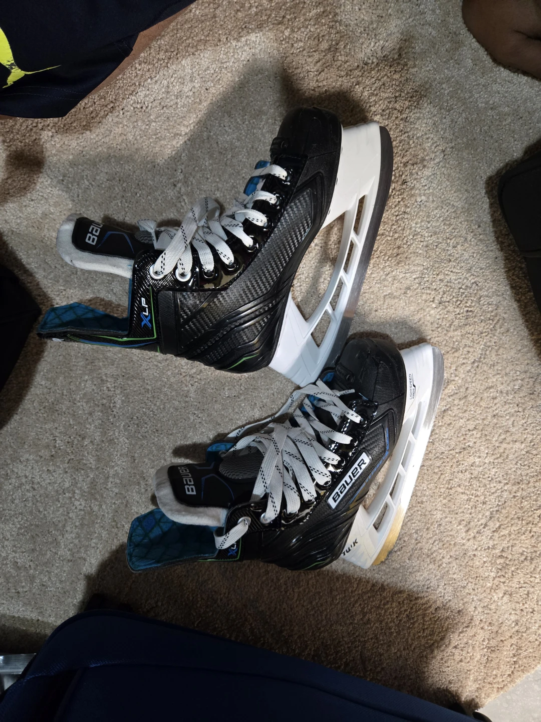 Bauer Hockey Skates size 3 (not marked on skates?