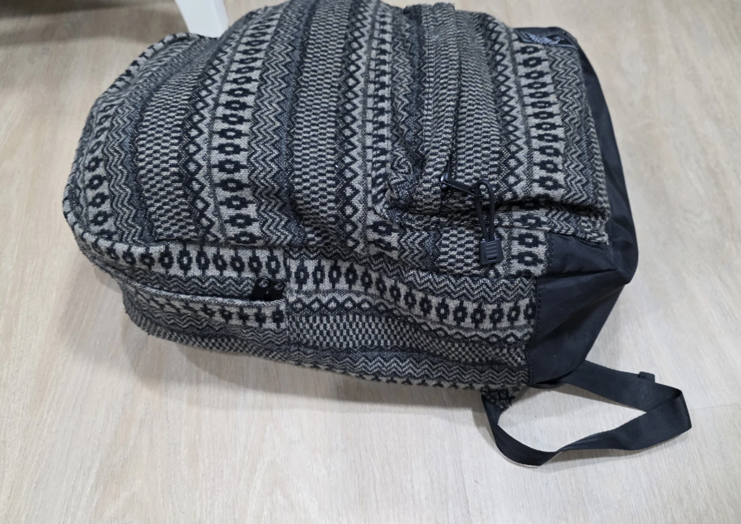 Scout & Trail patterned backpack - photo 4