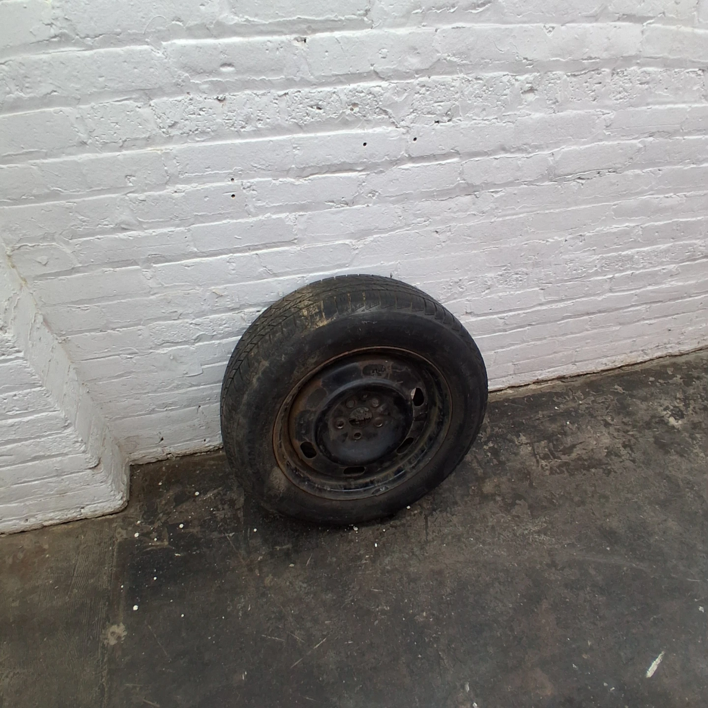 Spare Tire Honda r Toyota 2 tires - photo 3