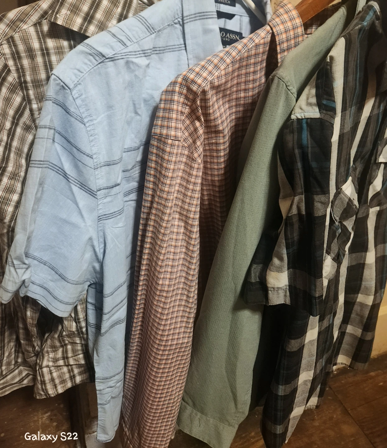 Men’s Button-Down Shirt Lot (5 Shirts Total)