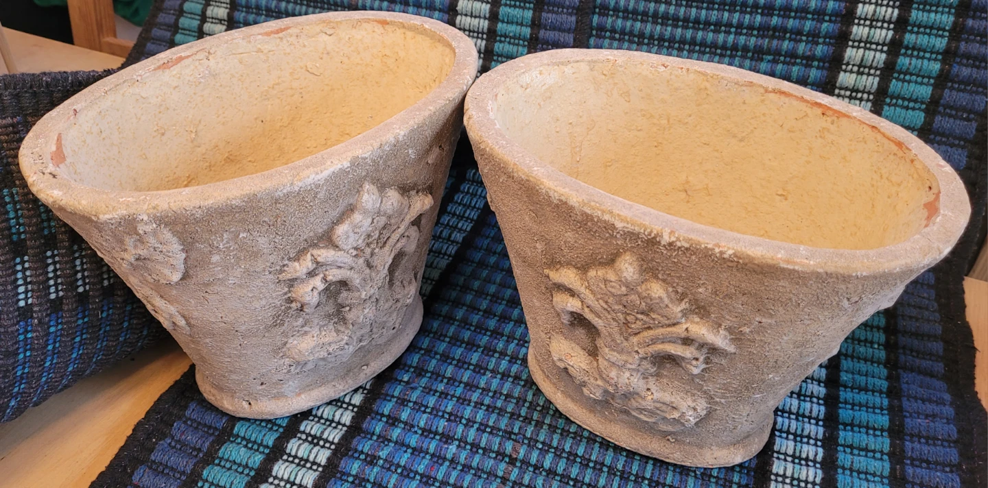 Brand New Pair of Vintage  Terracotta Planters--(sold out!) - photo 2