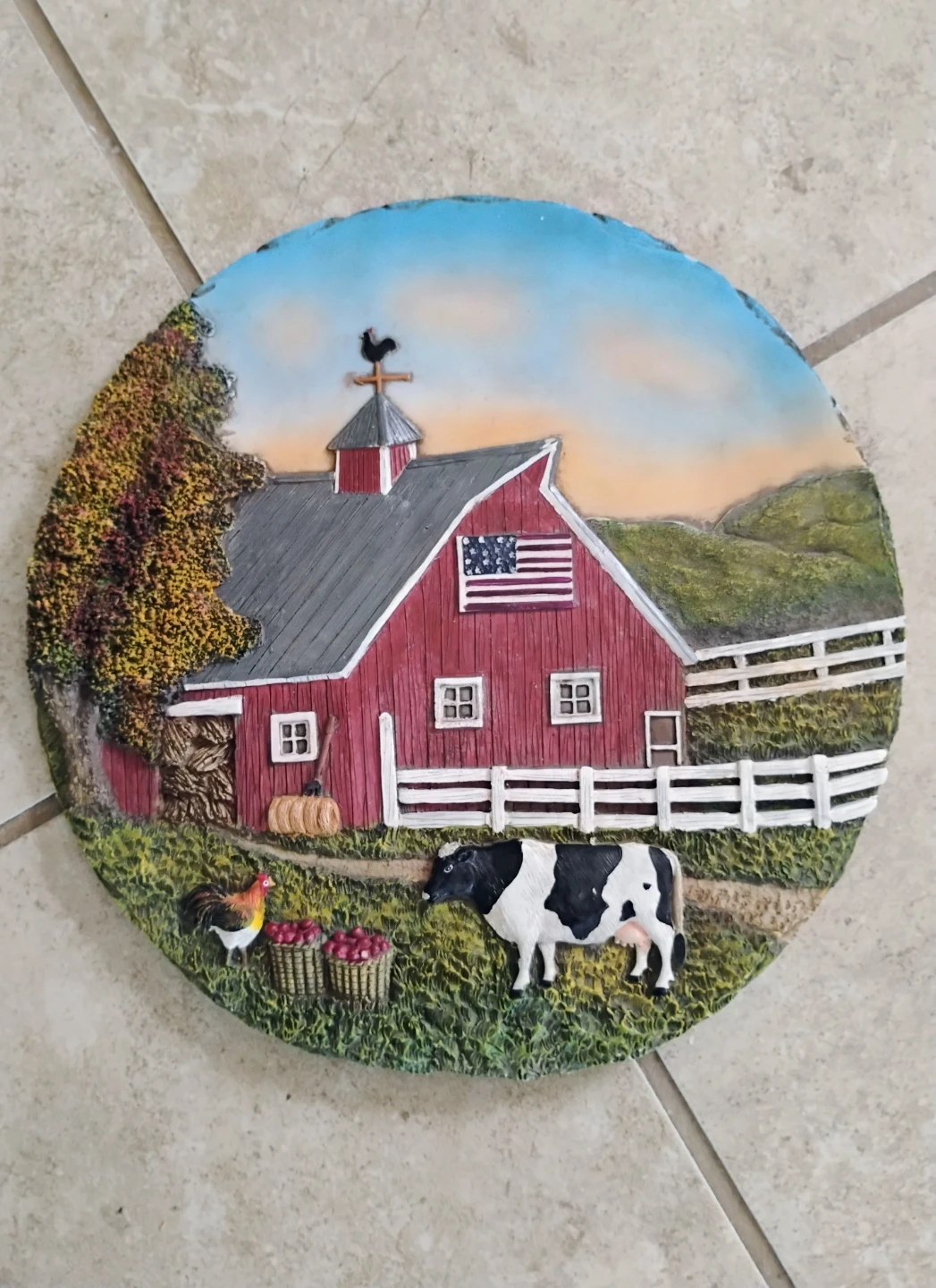 COLORFUL FARM-THEMED STEPPING STONE / PLACQUE