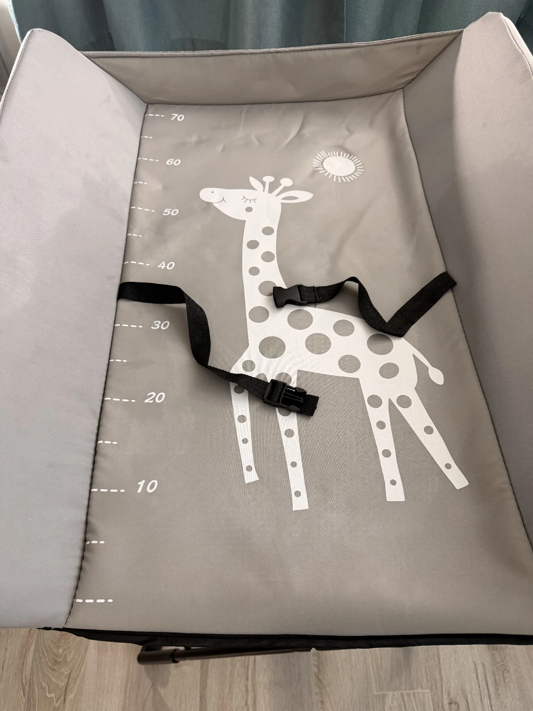 Baby Changing Table with Scale