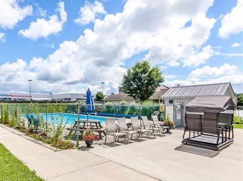 All-inclusive 1-bedroom condo for rent