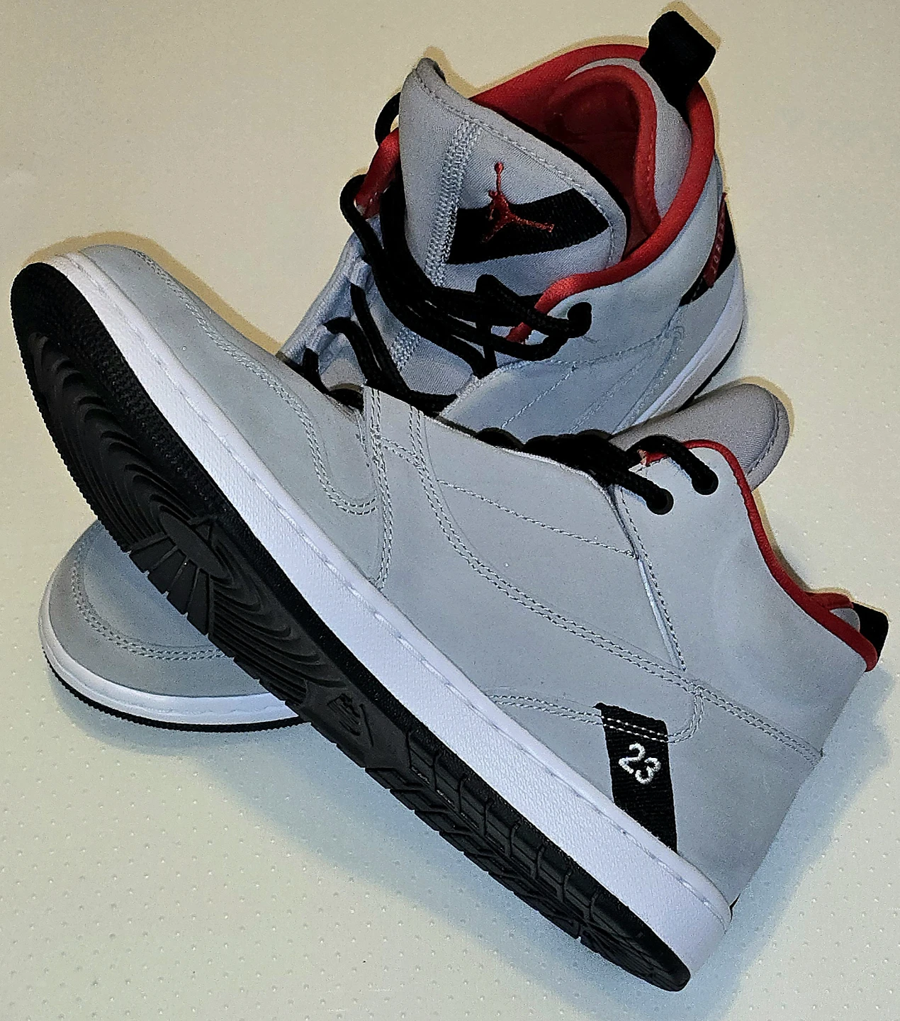 Boys Air Jordan Fadeaways - photo 5