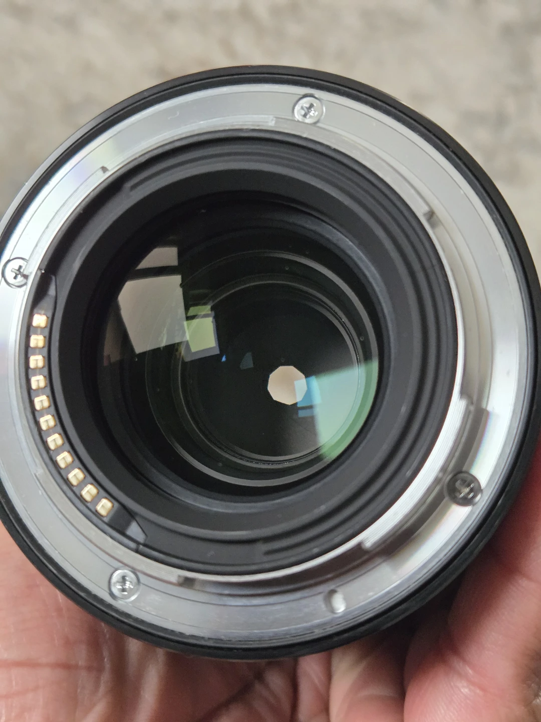Nikon Z 85mm f1.8 S Lens - photo 3