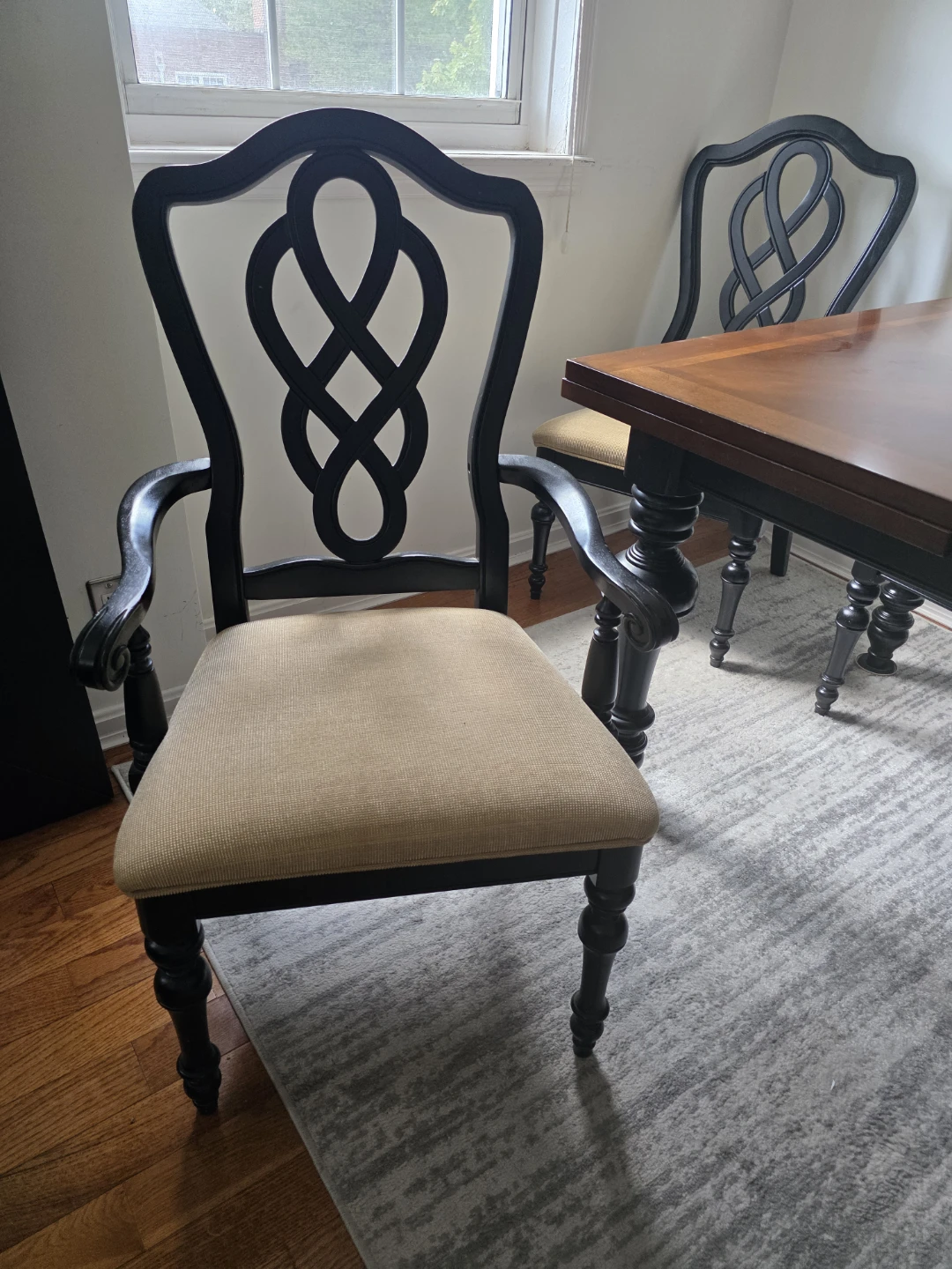 Dining room table sits 6 to 8+ - photo 5