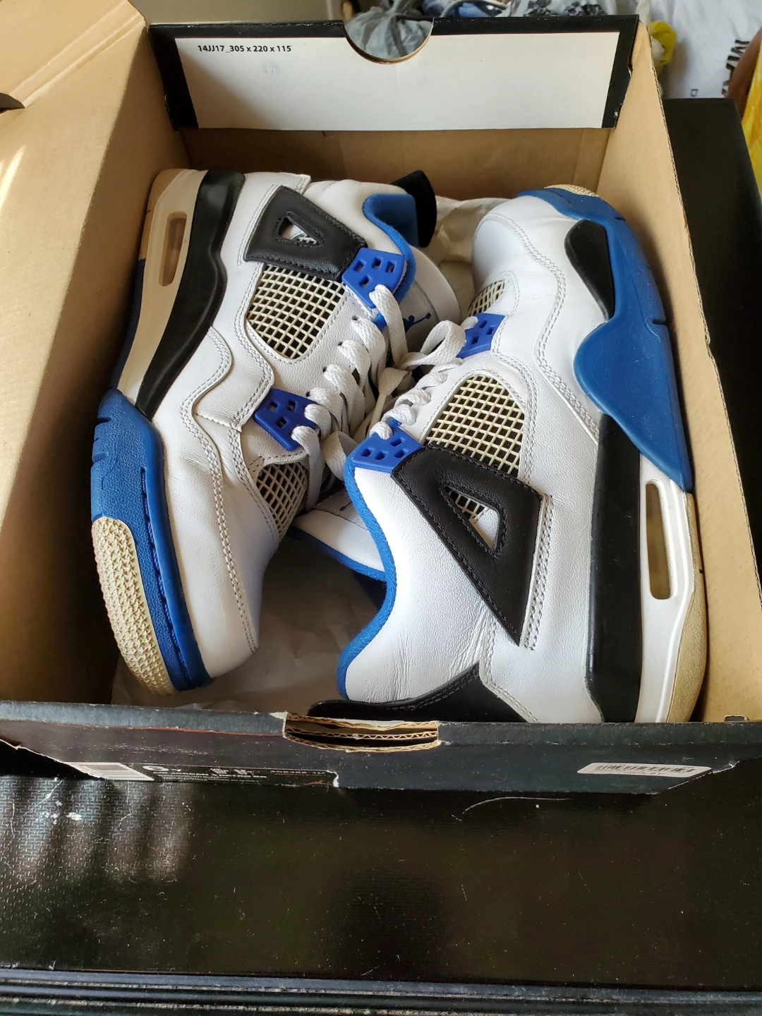 Authentic Air Jordan 4 Motorsport Size 6Y/7.5-8 Women's - photo 4